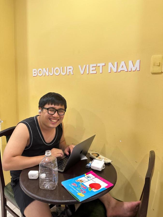 Mai Ngoi Hostel Ho Chi Minh City Exterior photo